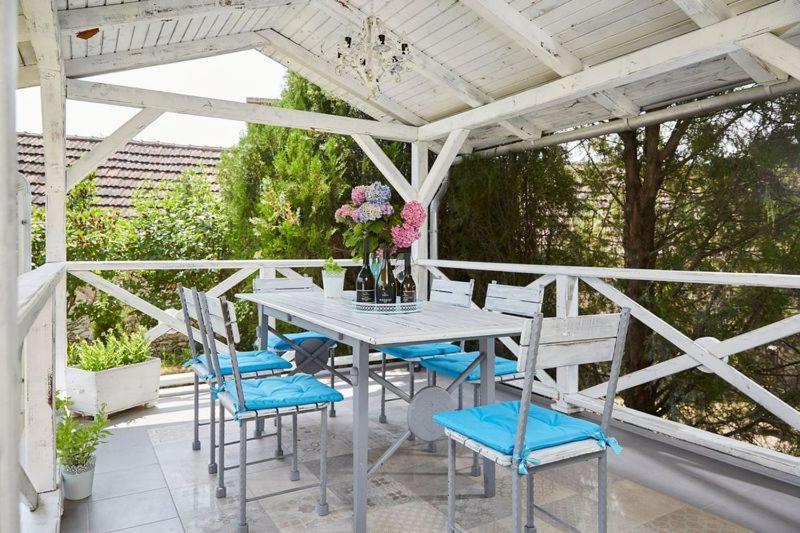 Szarka Vendeghaz Es Pince Apartment Mad Luaran gambar